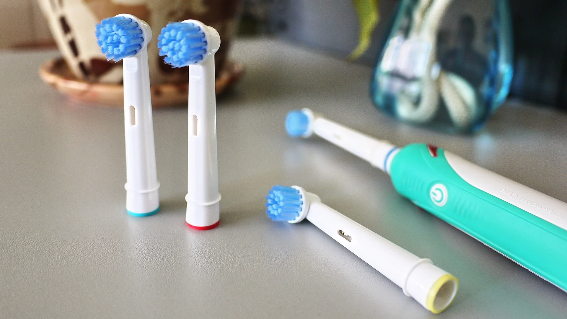 The Best OralB Toothbrush Heads 2022 Smarts Saving
